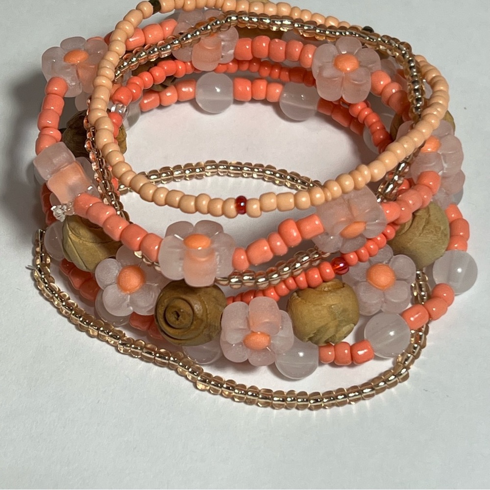 Bracelets 7 handmade beaded stretchy stackable bracelets creamy orange gold - Picture 3 of 5